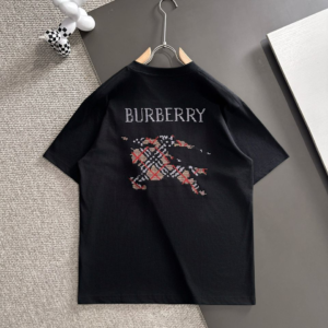 burberry تيشيرت