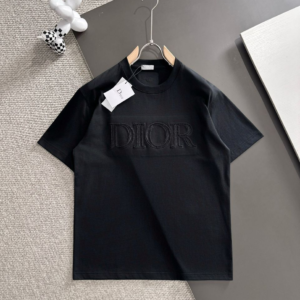 dior تيشيرت