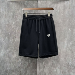 prada برمودة