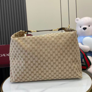 gucci شنطة نسائية