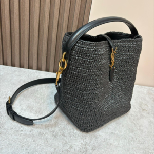 saint laurent شنطة نسائي