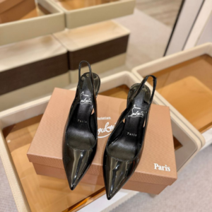 louboutin حذاء نسائي