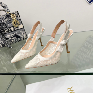 dior حذاء نسائي