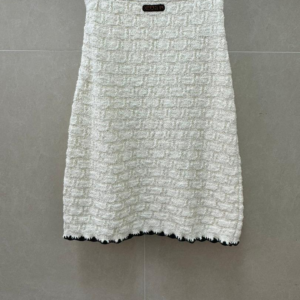chanel جيبة