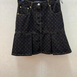 louis vuitton جيبة