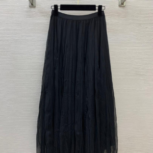 dior تنورة