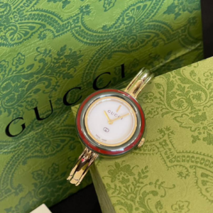 gucci ساعة نسائي