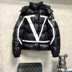 valentino جاكيت