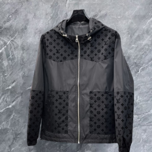 louis vuitton جاكيت