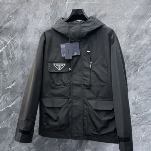 prada جاكيت