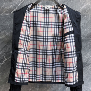 burberry جاكيت