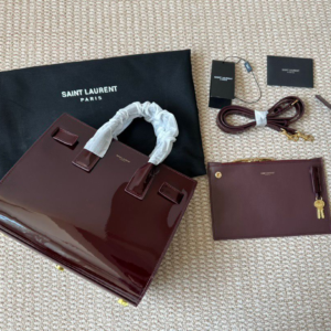 saint laurent شنطة نسائية