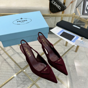 prada حذاء نسائي