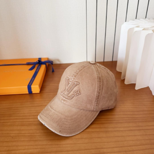 louis vuitton كاب رجالي