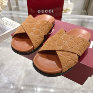 gucci سليبر رجالي
