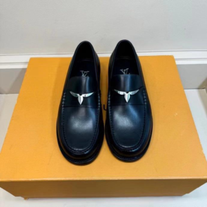 louis vuitton حذاء رجالي