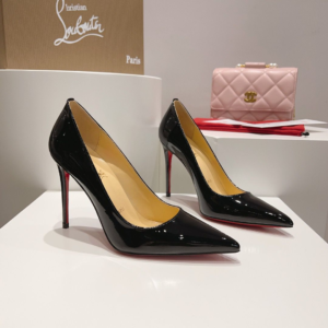 christian louboutin حذاء نسائى