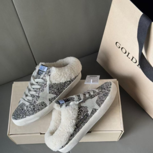 golden goose حذاء نسائى