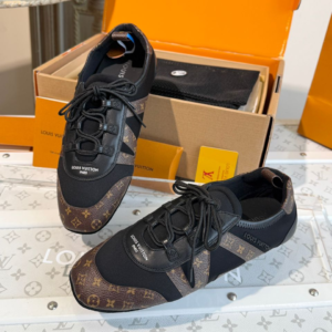 louis vuitton حذاء