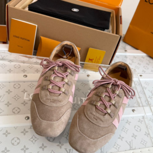 louis vuitton حذاء نسائى