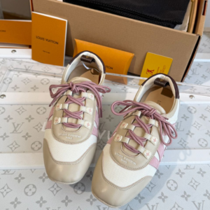 louis vuitton حذاء نسائى