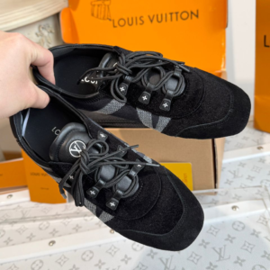 louis vuitton حذاء نسائى