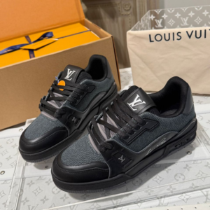 louis vuitton حذاء