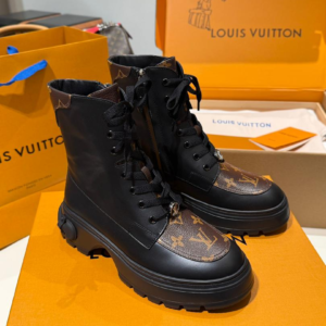 louis vuitton حذاء رجالى