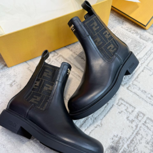 fendi حذاء رجالى