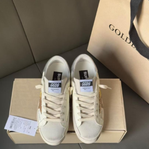 golden goose حذاء نسائى